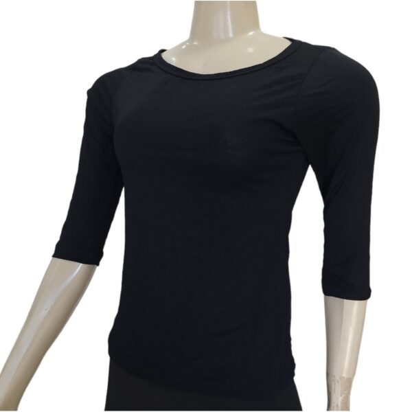 Blusas Femininas Básica Decote Gola Canoa Manga 3/4 - Imagem 3